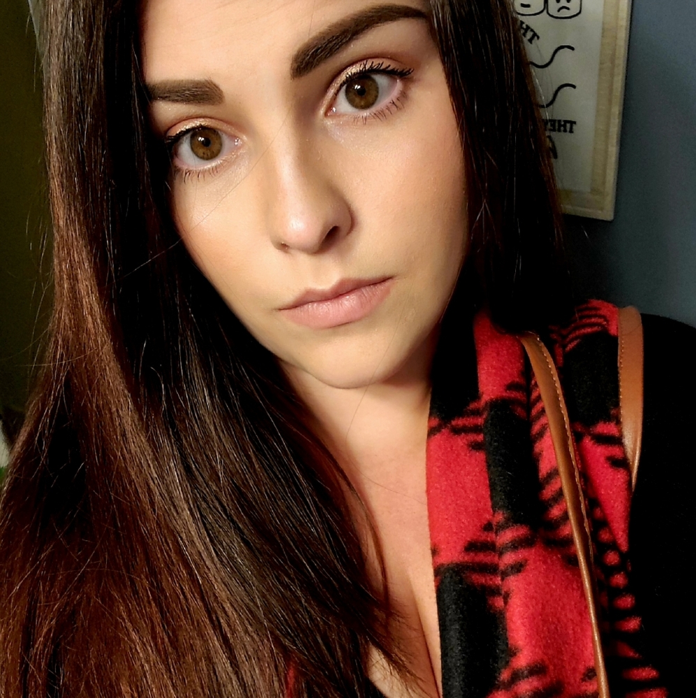 Meet your Posher, Courtney